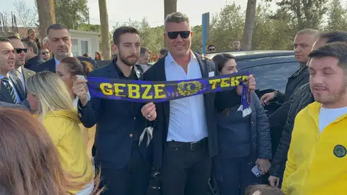 Sadettin Saran Adana’da Şampiyonluk Mesajı Verdi